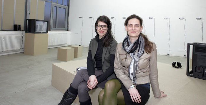 Ausstellung von Anja Krautgasse (r.), Hortense Pisano (l.)
